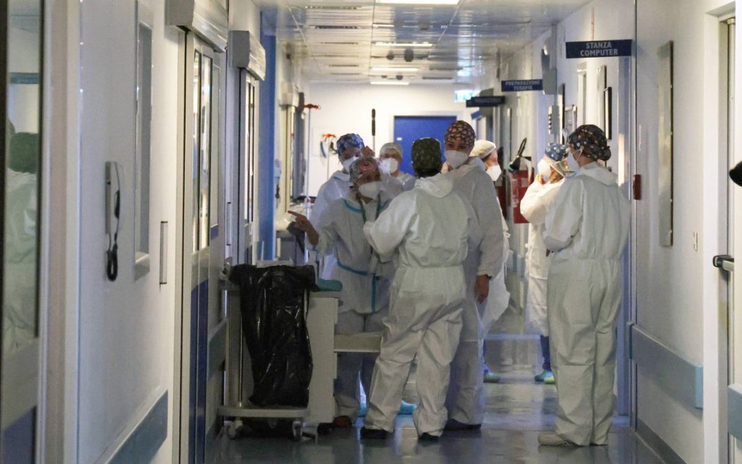 Covid, 43.947 nuovi casi e 125 decessi in 24 ore