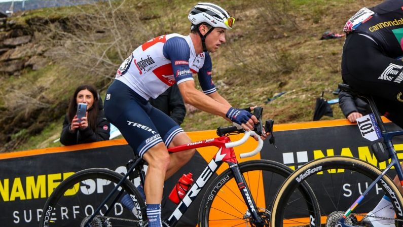 Giro d'Italia 2022, Ciccone vince la 15esima tappa, Carapaz resta in rosa