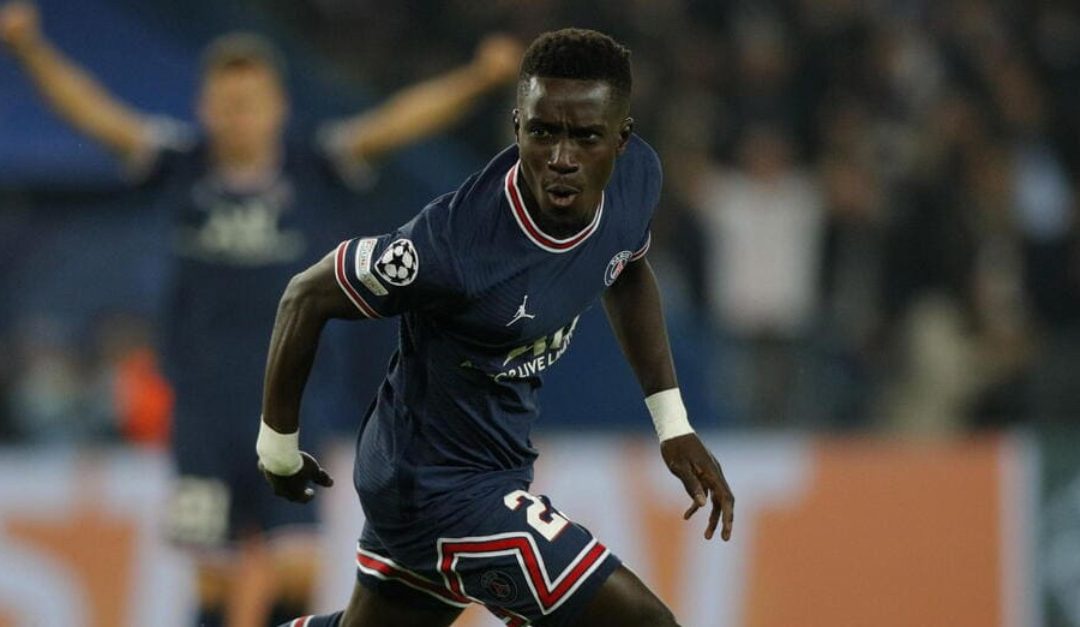 Idrissa Gana Gueye, centrocampista del Paris Saint-Germain