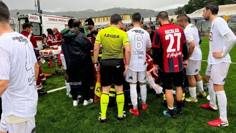 Paura in Casertana-Rotonda: il defibrillatore salva il portiere lucano