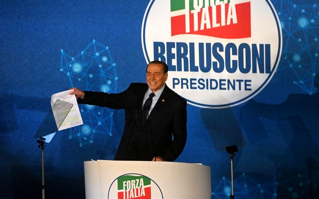 Berlusconi riporta il centrodestra sulla via dell’Ovest