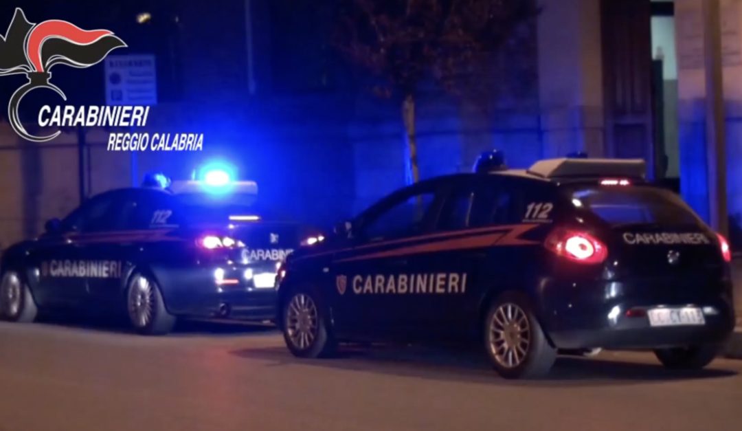 Bombe carta contro carabinieri nel Brindisino, denunciati due minorenni