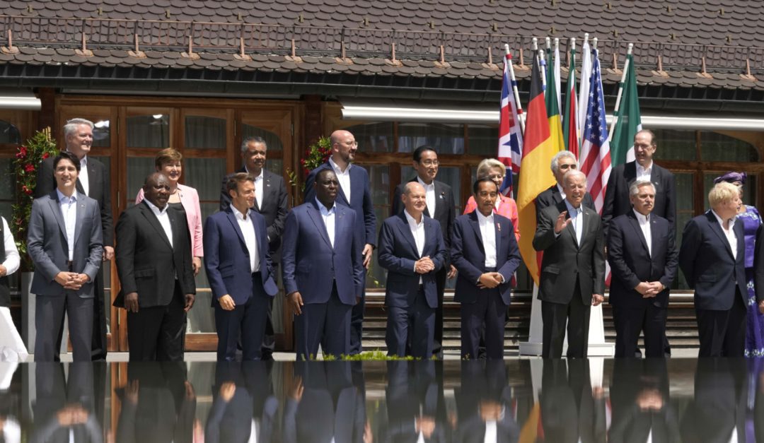 Foto di gruppo per i leader del G7