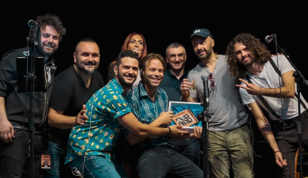Joe Bastianich e La Terza Classe sul palco di Surdo di Rende