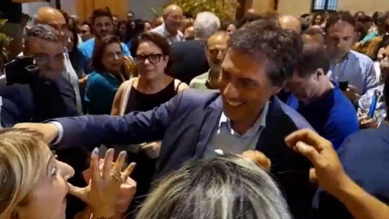 Comunali 2022, a Catanzaro svolta Fiorita, ad Acri Capalbo, a Paola Politano in festa