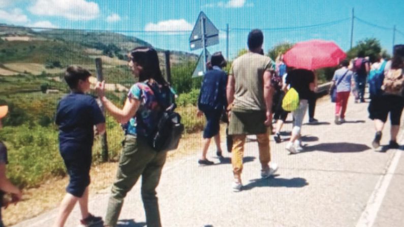 Il caso - Turisti pugliesi in fuga da San Fele, maltrattati da sindaco e carabinieri