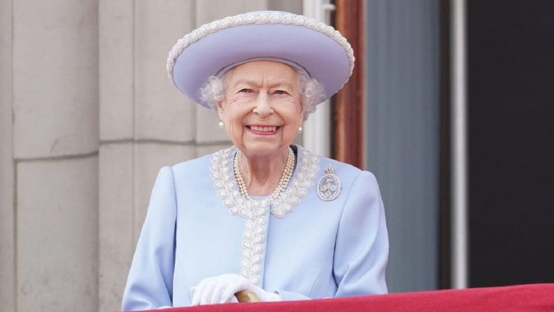 È morta Elisabetta II, addio alla Regina d'Inghilterra