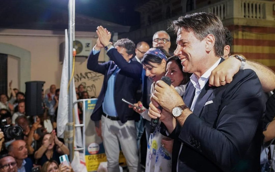 Catanzaro: Fiorita incassa l’appoggio di Conte, contestazioni dagli ex grillini