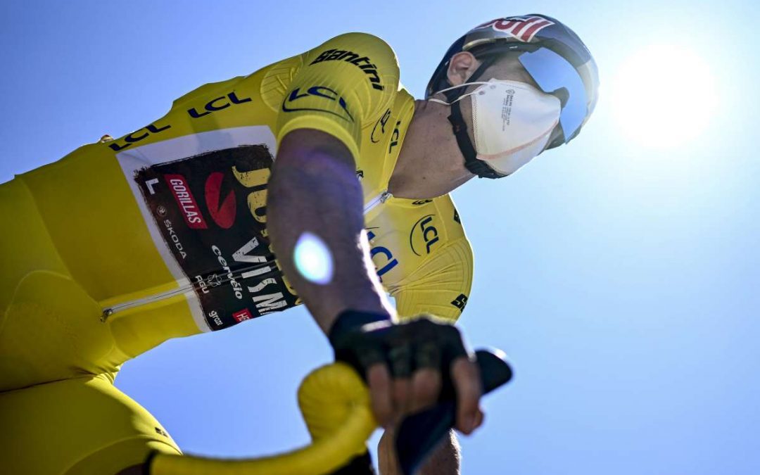 Van Aert vince in volata l’ottava tappa del Tour