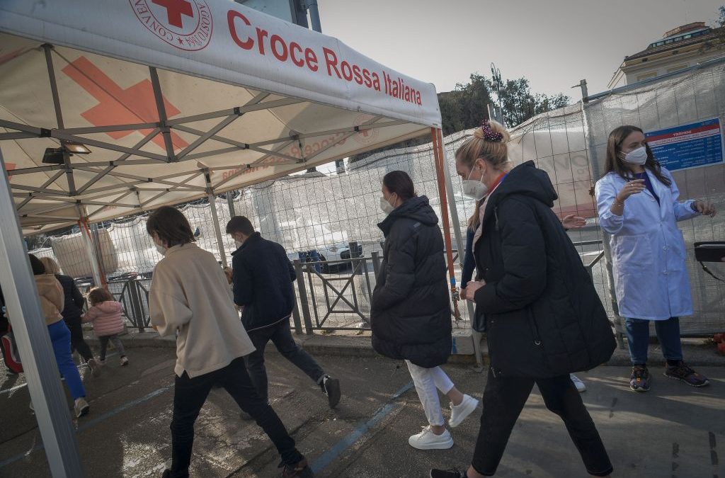 Covid, 37.756 i nuovi positivi, 127 le vittime