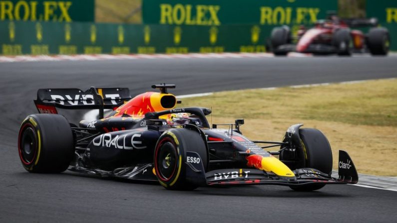 Formula 1, Verstappen vince in Ungheria, delusione Ferrari