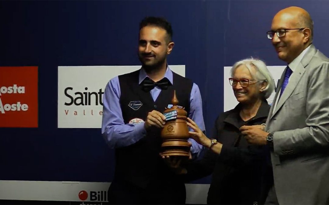 La premiazione di Achille Mignolo, campione italiano di biliardo 2022