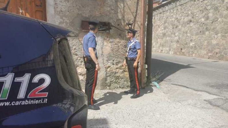 Allacci abusivi alla rete idrica, 14 denunce nel Crotonese