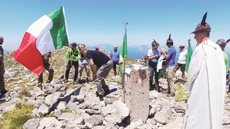 Alpini, ascensione al Pollino per i 150 anni dalla fondazione
