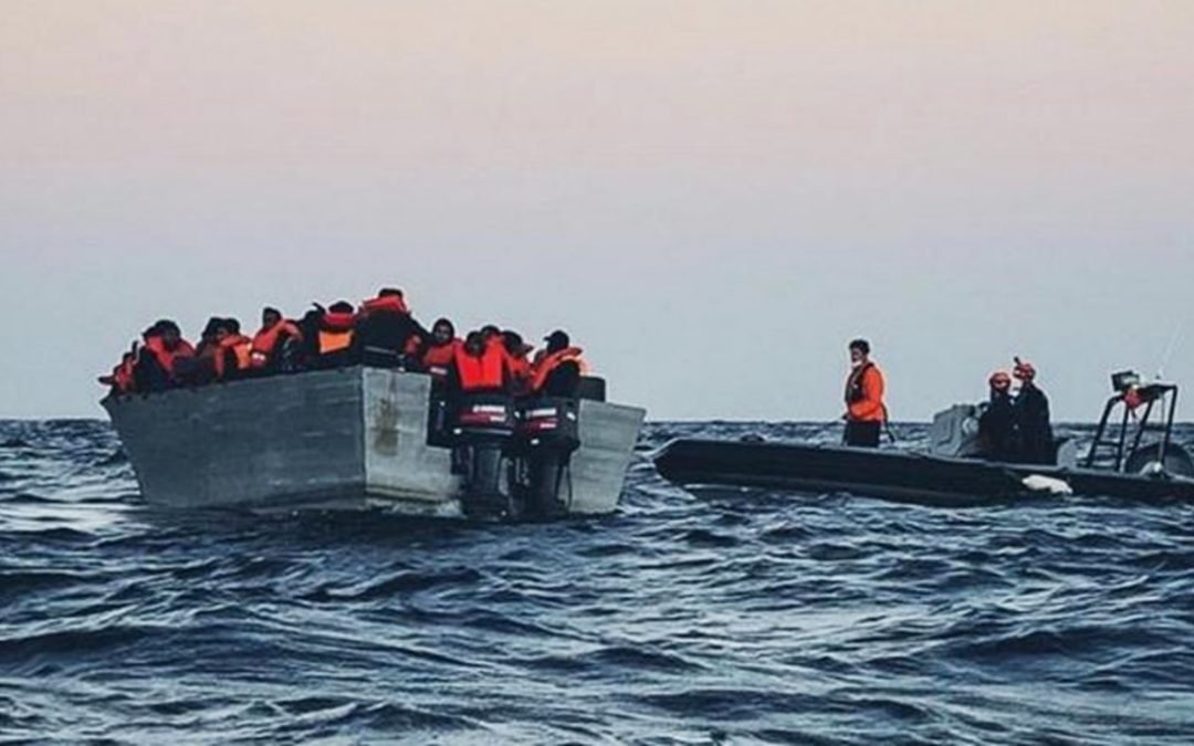 Migranti alla deriva nel Mediterraneo