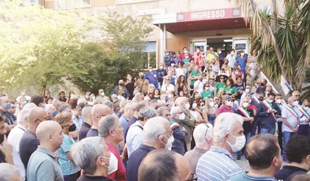 La mobilitazione a favore dell'ospedale di Polistena