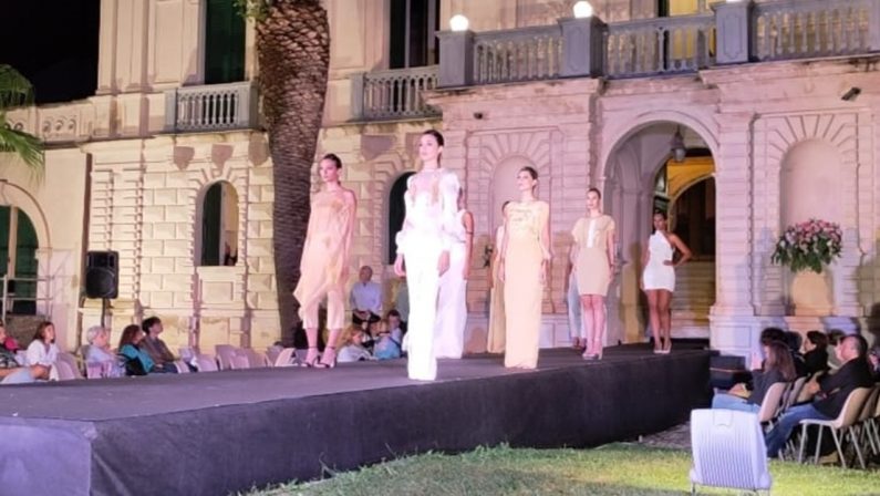 A Villa Rendano applausi a scena aperta per “Fashion this is it”