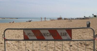 Rottura della fogna a Bari, bagni vietati nella costa sud