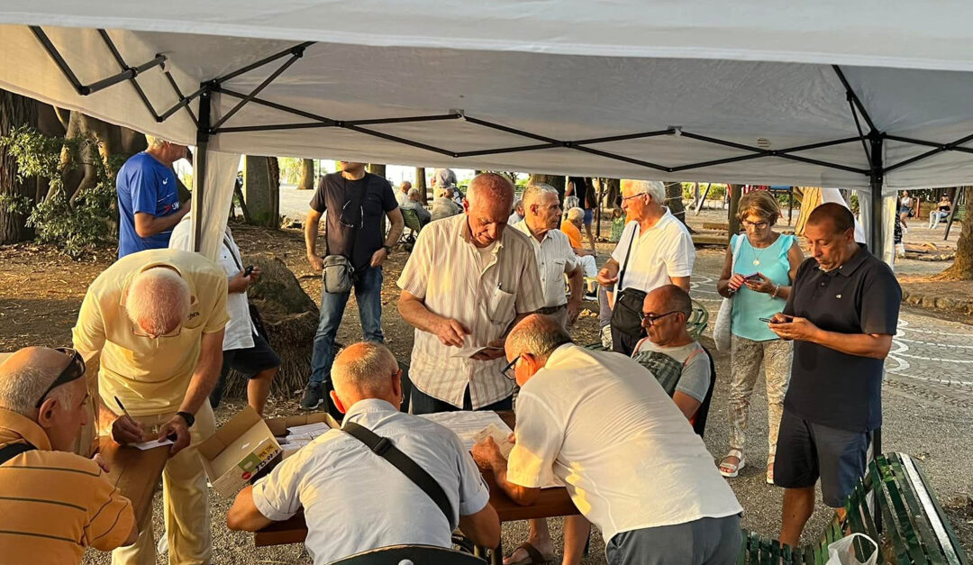 La raccolta delle tessere elettorali a Palmi