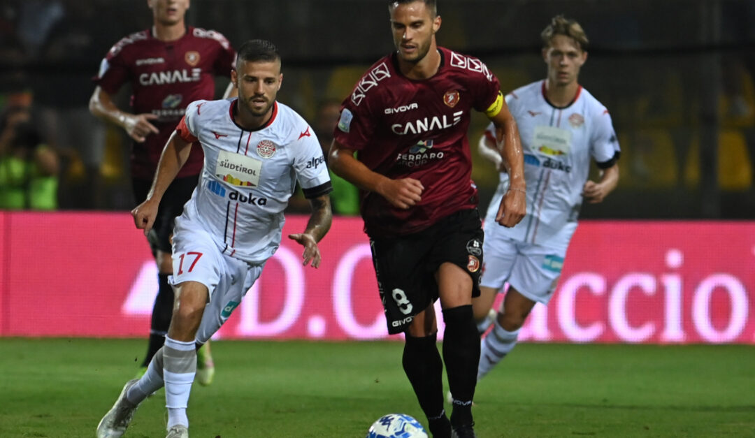 Capitan Crisetig in azione col Sud Tirol