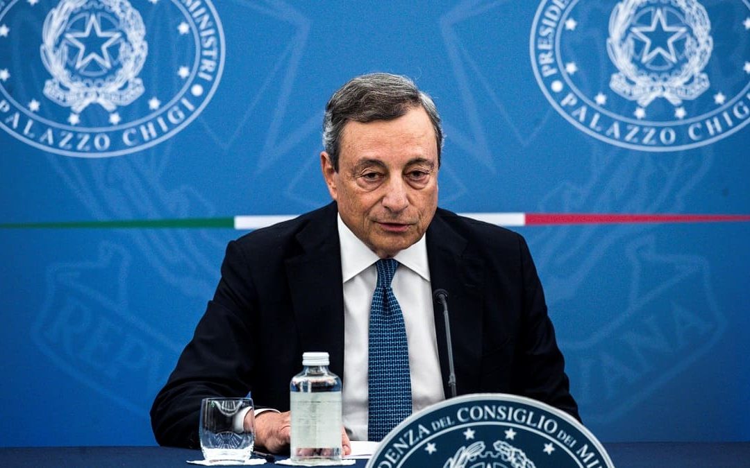 Mario Draghi durante la conferenza stampa di questa sera