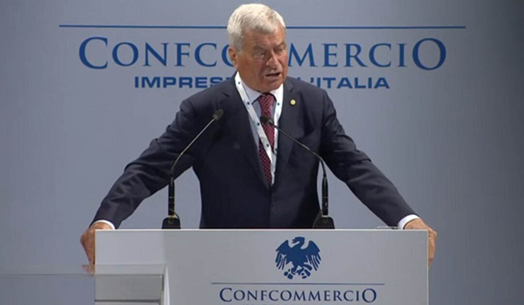 Il presidente della Confcommercio, Carlo Sangalli