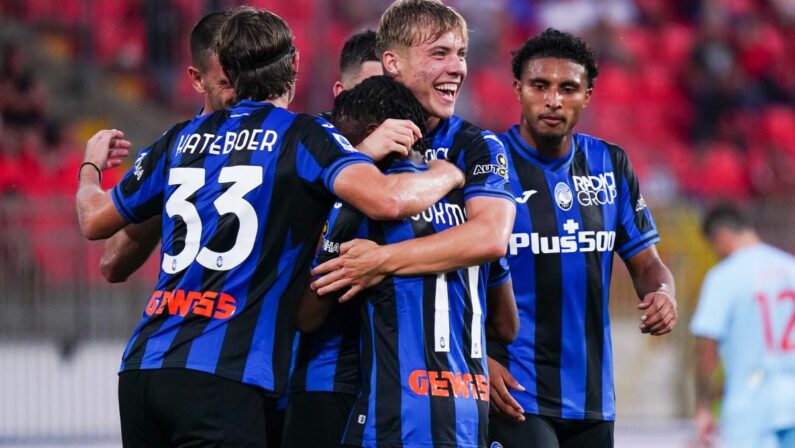 L’Atalanta vince 2-0 a Monza ed è prima in classifica