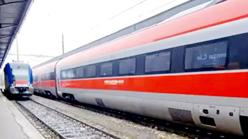 La denuncia della Cgil: «Estate in Basilicata senza un treno»