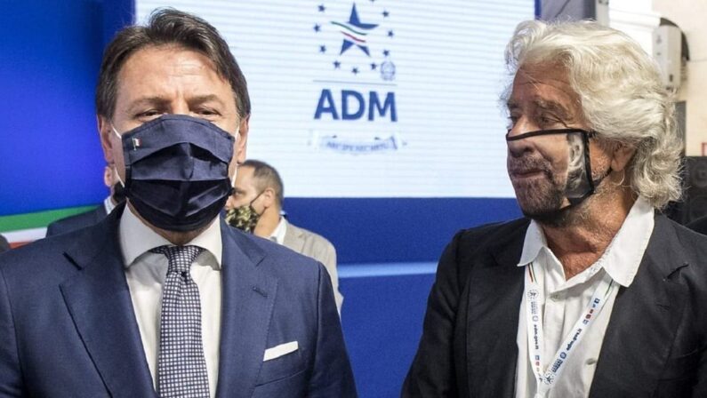 Conte, il nuovo tribuno antagonista che cerca un ruolo alla Mélenchon