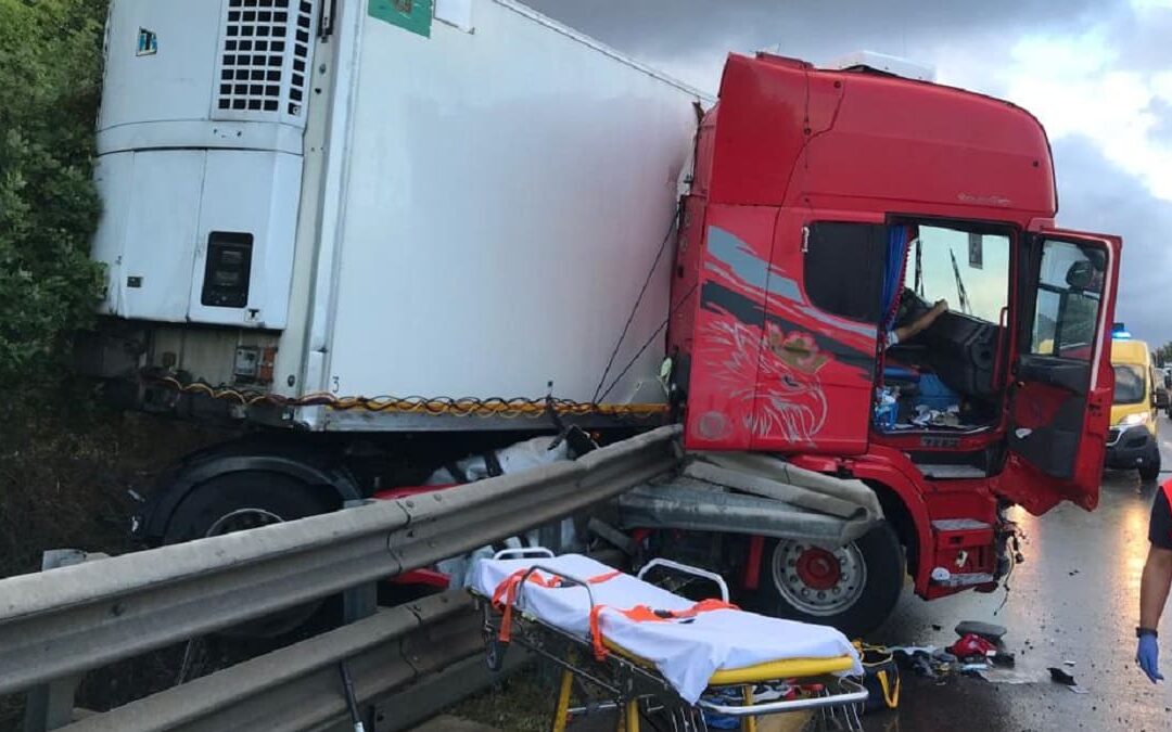 Incidente sull’A2 nel Vibonese, grave un camionista