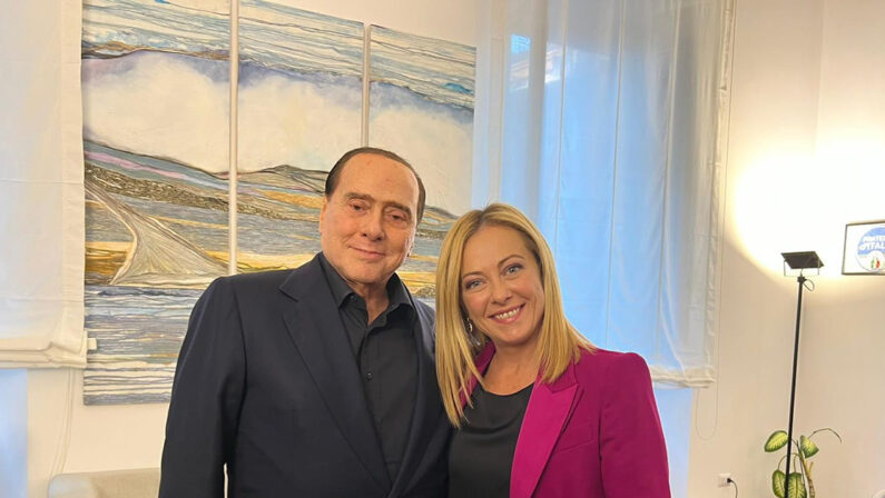 Il metodo Meloni-Giorgetti sta stretto a Berlusconi