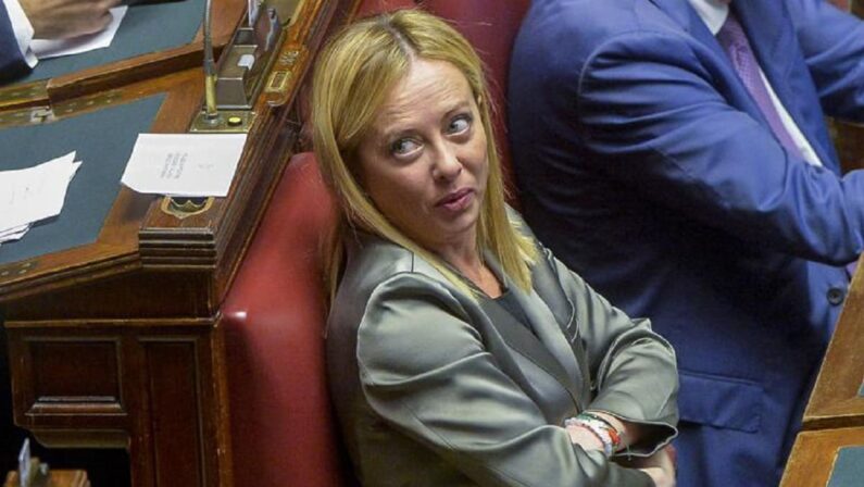 Il governo a caccia di risorse contro carovita e bollette stellari