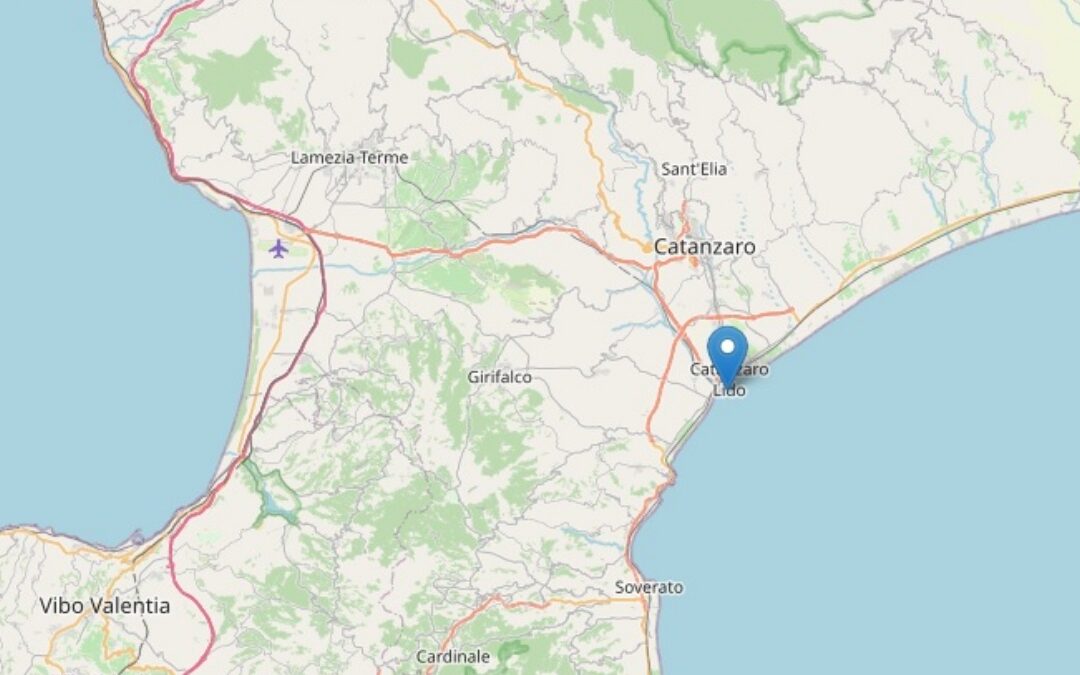 La localizzazione dell'epicentro del terremoto di questa notte a Catanzaro