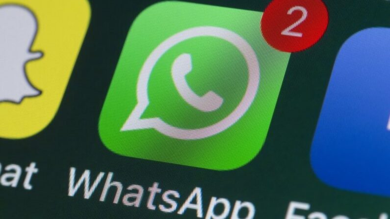 WhatsApp down in tutta Italia, impossibile mandare messaggi