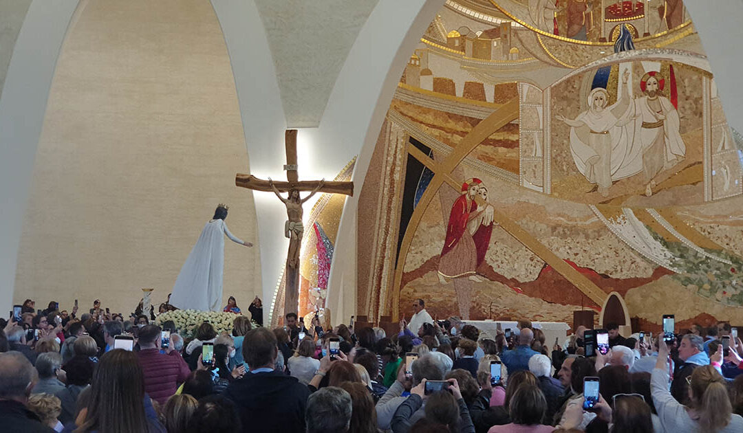 Anniversario dell’arrivo della statua del Cuore Immacolato di Maria, in migliaia da Natuzza