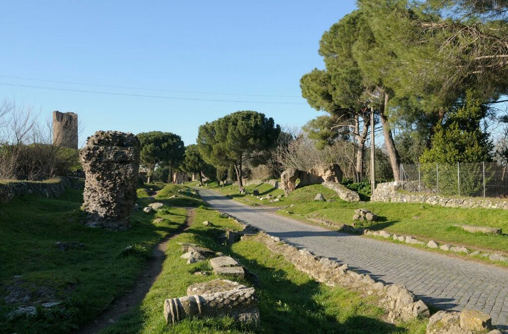 Foto: www.pugliain.net/la-via-appia-pugliese/ &nbsp;