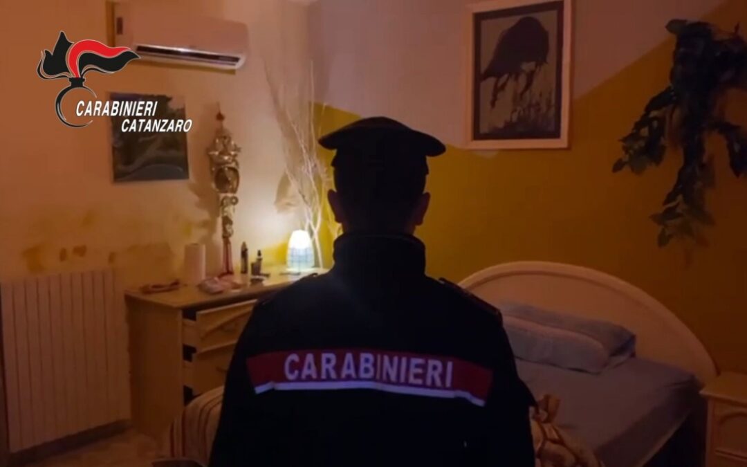 Prostituzione nel Catanzarese, tre arresti e oltre 70 clienti individuati