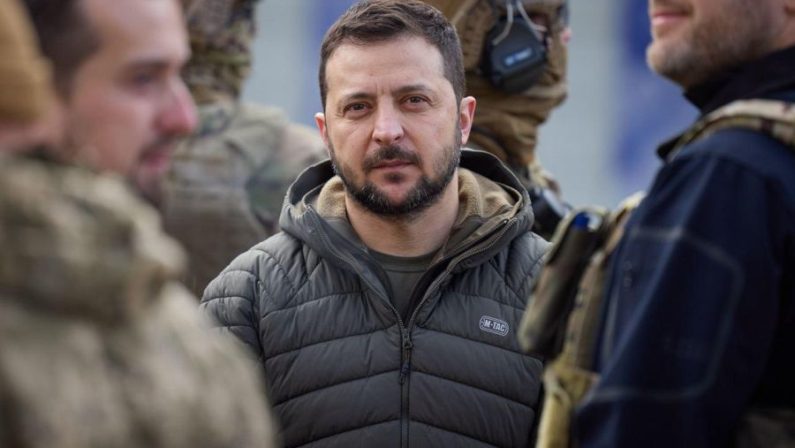 Zelensky “A Odessa un milione e mezzo senza luce”