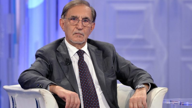Manovra, La Russa “L’esercizio provvisorio sarebbe un danno”