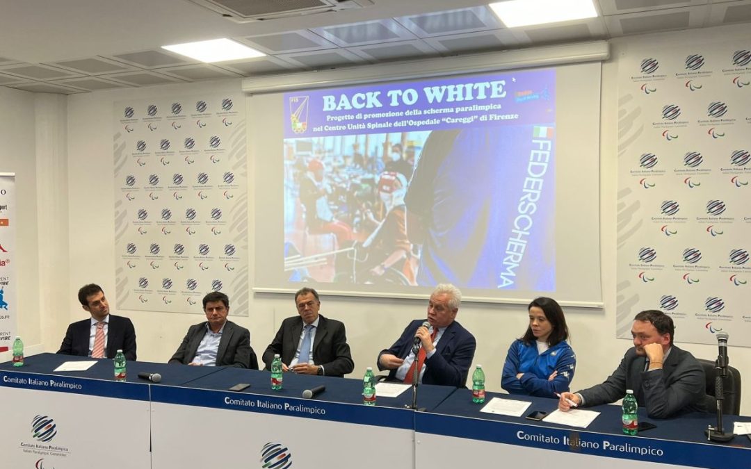 “Back to white”: la scherma paralimpica nei centri di unità spinale