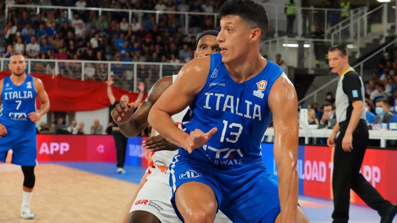 Utah al tappeto a Milwaukee, solo 2 punti per Fontecchio