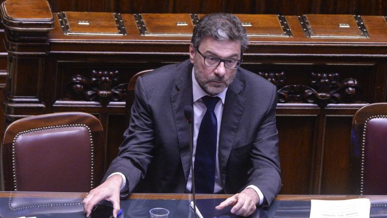 Giorgetti “Manovra di bilancio approvata nei tempi dovuti”