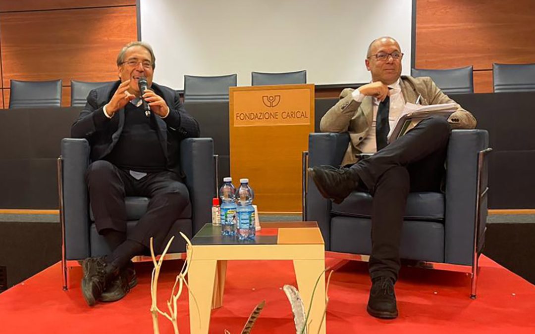 Il direttore Roberto Napoletano e il giornalista Francesco Kostner ieri a Mendicino