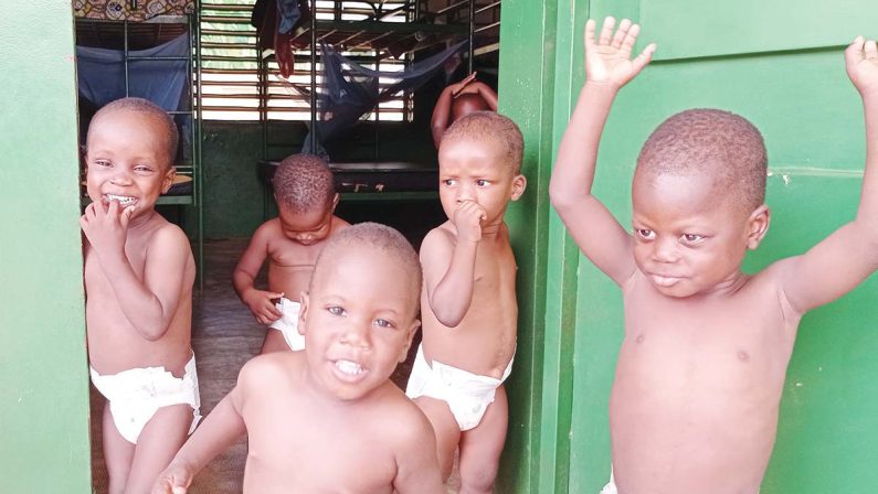 "Miracoli" (calabresi) in Benin, tra i piccoli orfani-eroi di Sakété