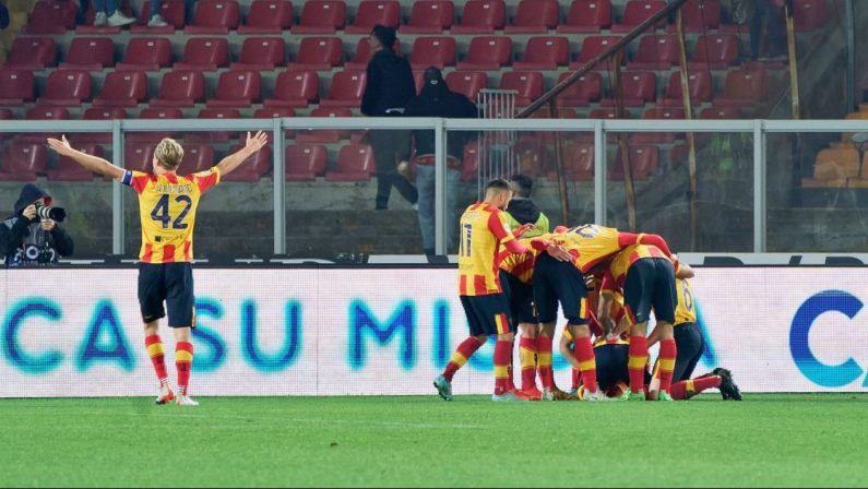 Serie A, Immobile non basta, il Lecce rimonta e batte la Lazio 2-1