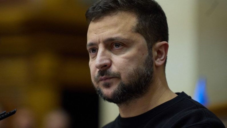 Zelenzky “Tregua russa solo per preparare nuovi attacchi”