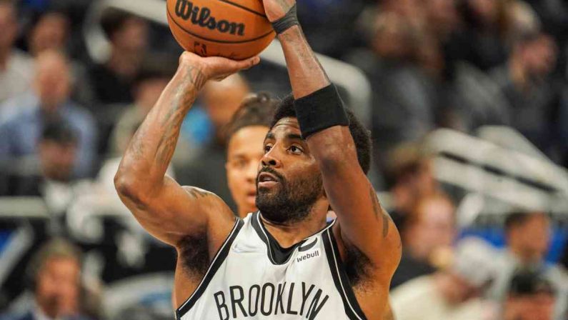 Vincono i Magic di Banchero, Irving trascina Brooklyn