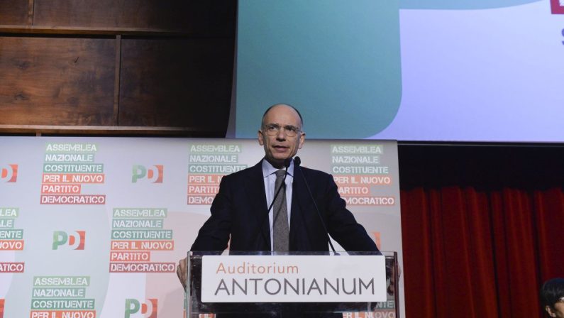 Il Pd riparte dal manifesto Italia 2030, Letta “Siamo una comunità viva”