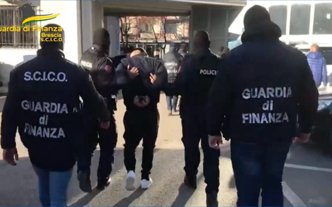 Traffico internazionale di stupefacenti, 43 misure cautelari
