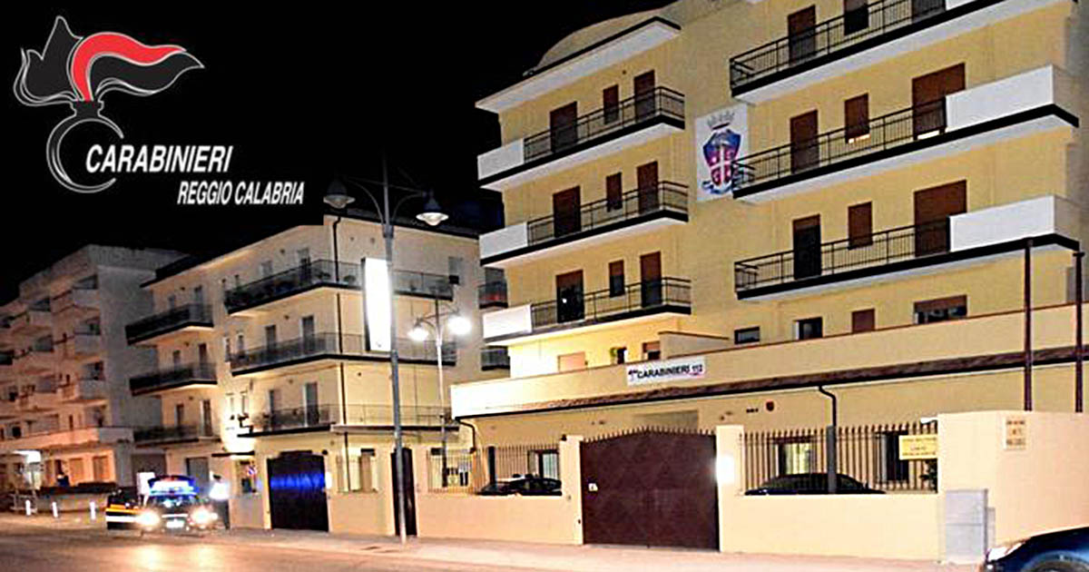https://www.quotidianodelsud.it/wp-content/uploads/2023/01/Carabinieri-San-Ferdinando.jpg